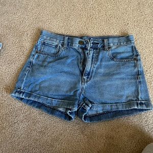 Comfy cute jean shorts